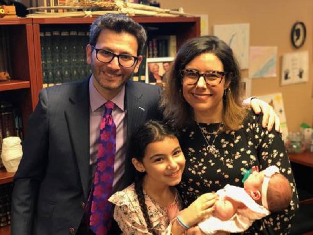 Rabbi Josh Hearshen and Family -- Synagogue Website