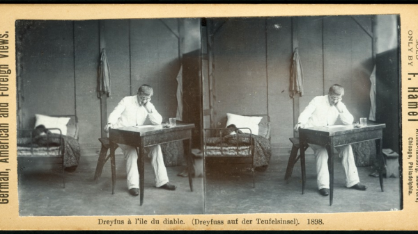 Alfred Dreyfus in his room on Devil's Island in 1898, F. Hamel Stereoskopie Altona-Hamburg 1898 Dreyfuss au der Teufelsinsel, Bildseite Wikipedia