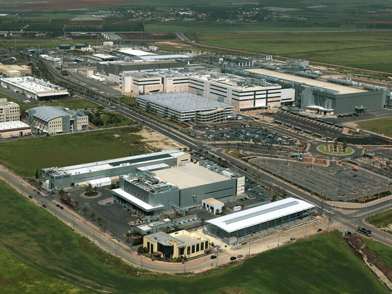 Intel Canceled Construction Of New $25 Billion Factory in Israel ...